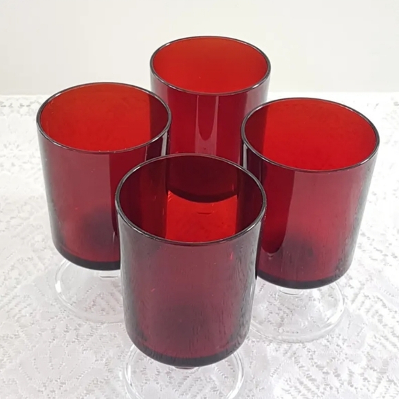 4pc Vintage Luminarc Cavalier Ruby Red Wine Glasses Set - 6oz Retro Barware - Picture 3 of 10